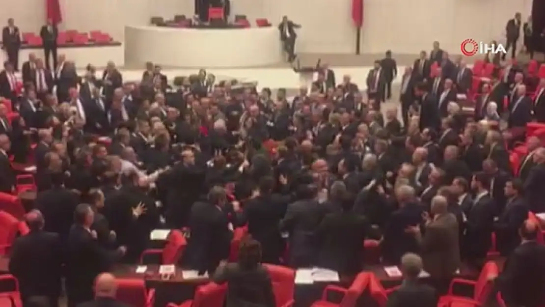 TBMM Genel Kurulunda kavga çıktı