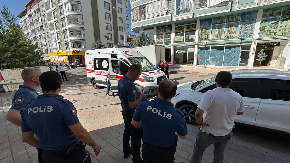 Telefonlara Cevap Vermeyince Ailesi Endişelendi, Ekipler Harekete Geçti
