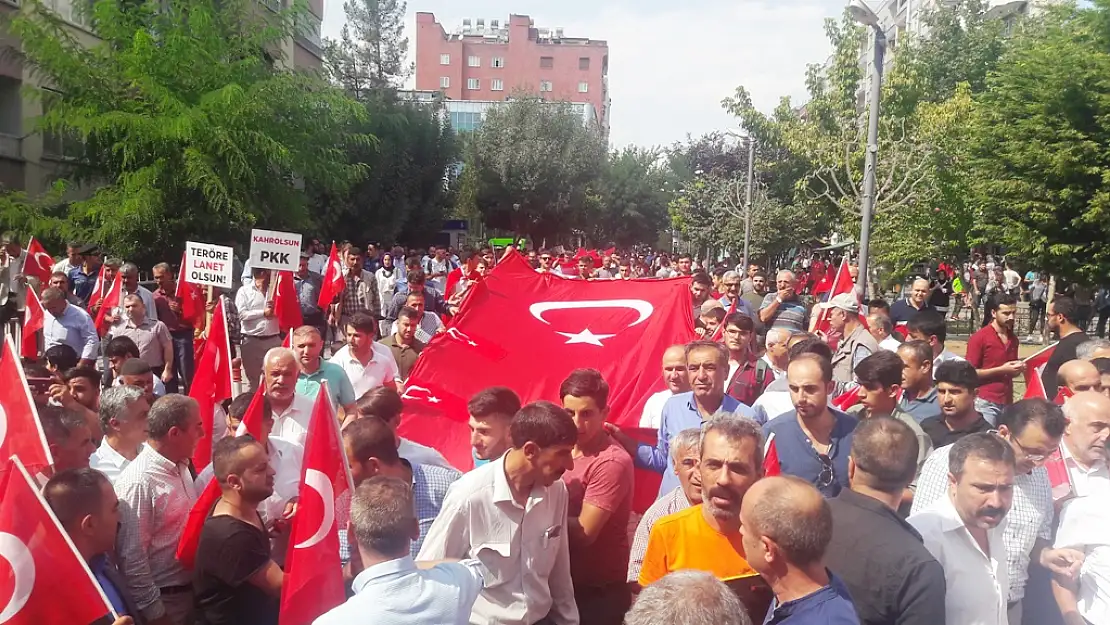 TERÖRE LANET YÜRÜYÜŞÜ
