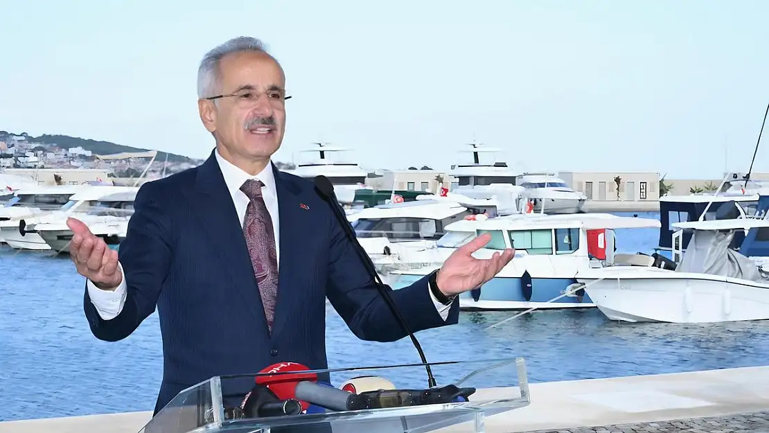 Türkiye'nin En Büyük Feribotları Van Gölü'nde Hizmet Ediyor