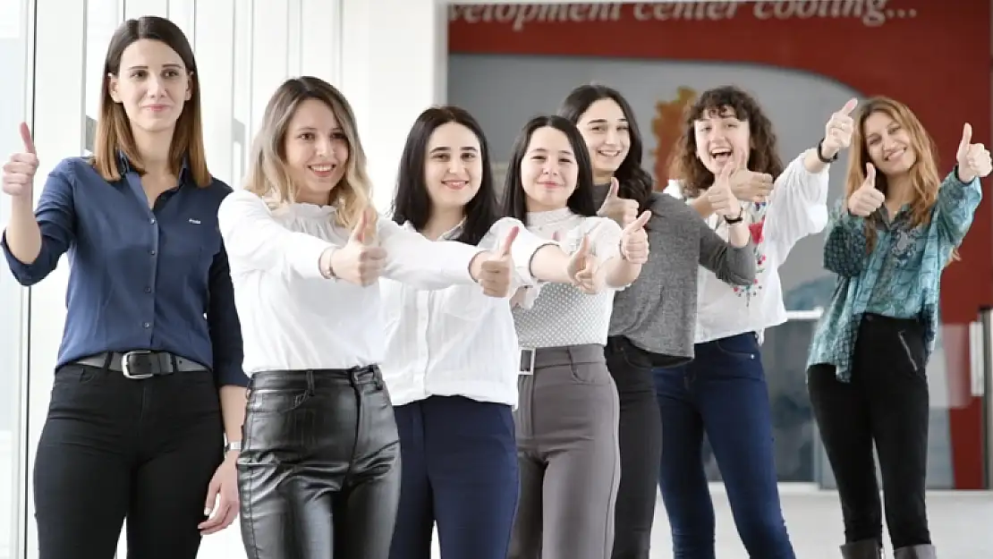Türkiye'nin Kadın İstatistiklerinde Siirt, Yine Son Sırada!