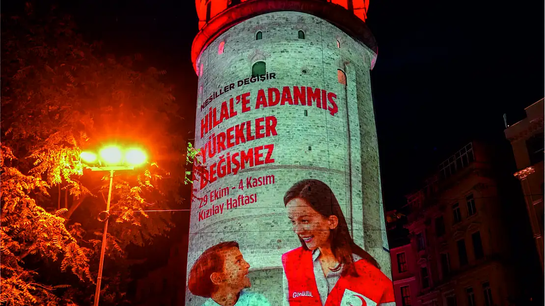Türkiye'nin Sembol Yapıları Kızılay Kırmızısı İle Işıklandırıldı