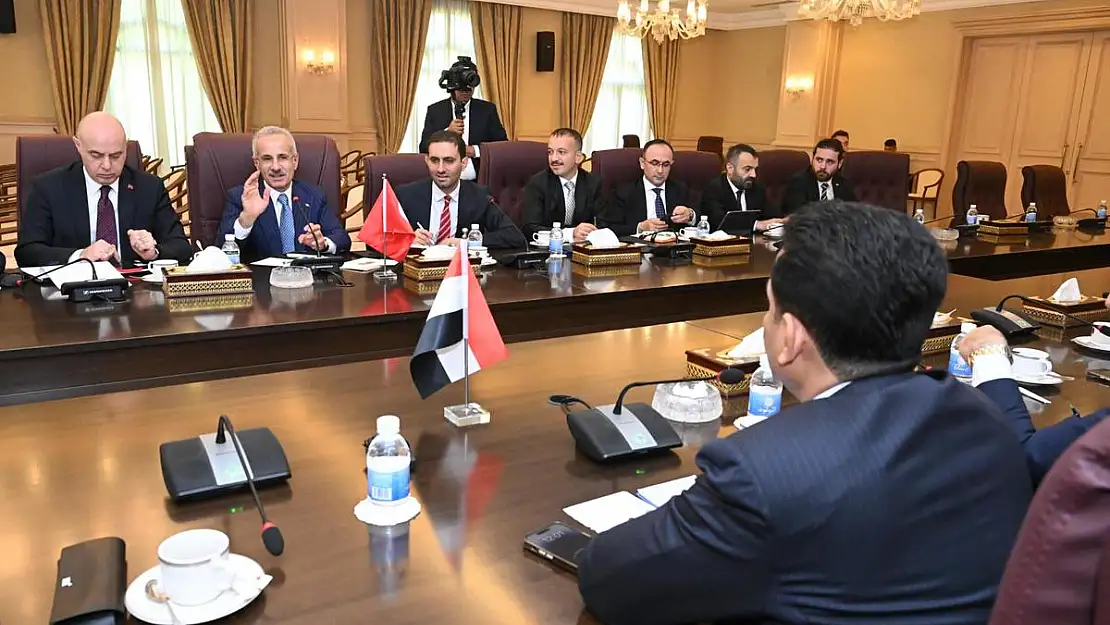 Ulaştırma Bakanı Uraloğlu, Irak'a Gitti