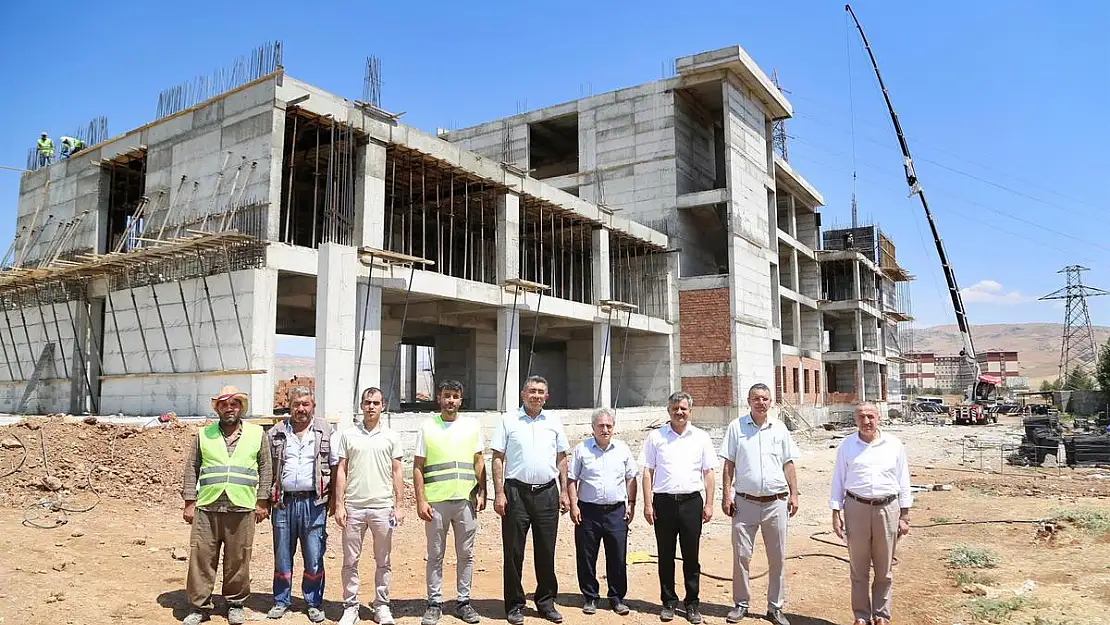 Rektör Şındak: 'Üniversitemizin Geleceğine Yatırım Yapıyoruz'
