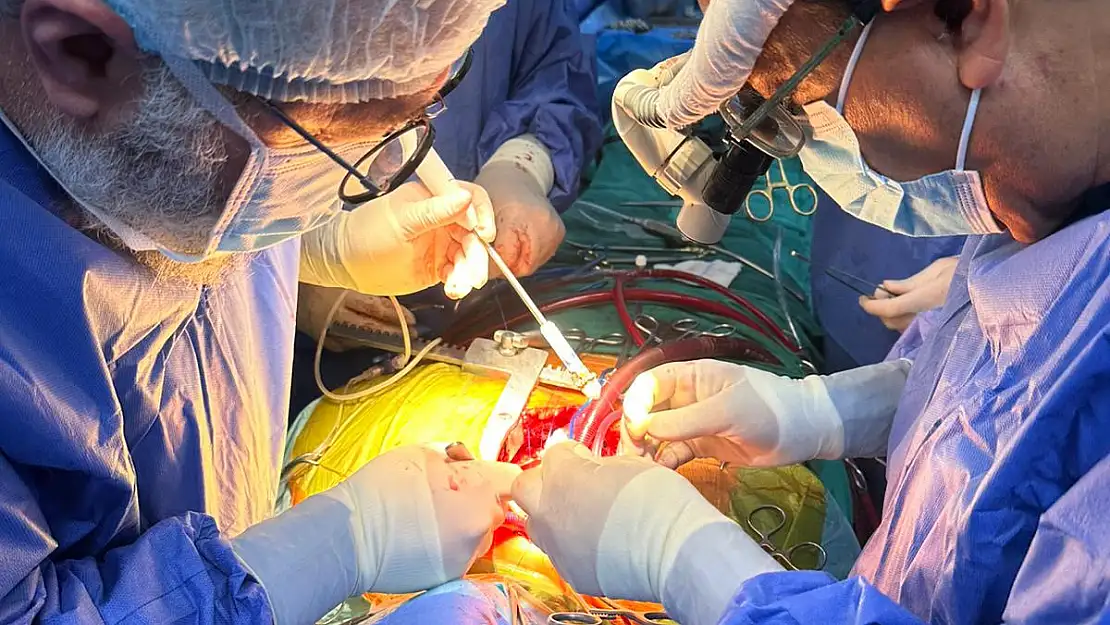 Ürdün'de Minimal İnvaziv Kalp Cerrahisi Başladı: Türk Doktor Tarih Yazdı