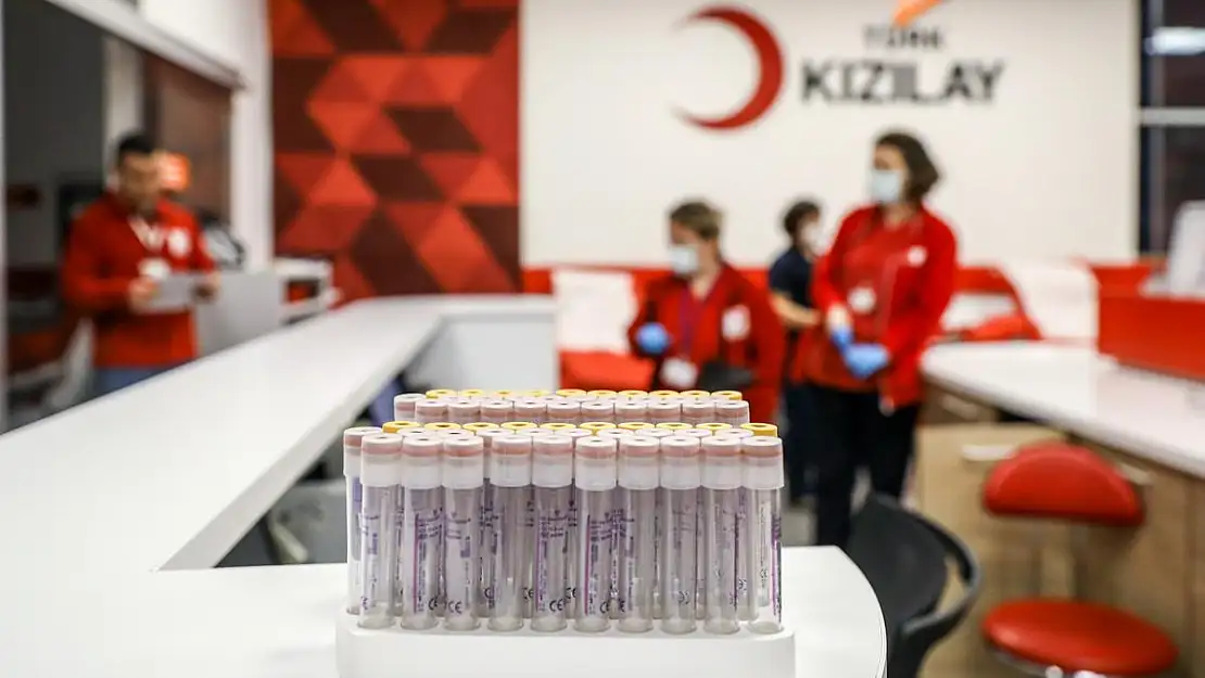 KÜRK KIZILAY'DAN HAYAT KURTARAN SESSİZ KAHRAMANLARA TEŞEKKÜR