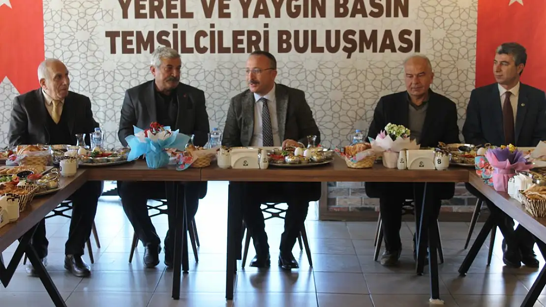 VALİ ATİK GÜNDEMİ DEĞERLENDİRDİ CORONA VİRÜSTEN HAVALİMANINA KADAR HERŞEY KONUŞULDU
