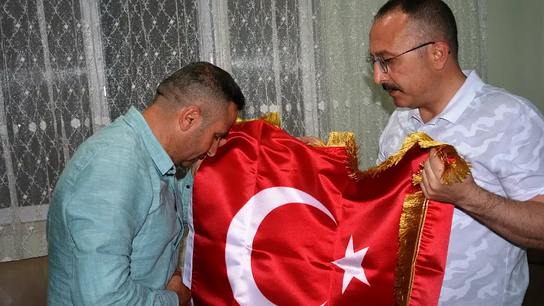 VALİ ATİK, YARALANAN GÜVENLİK KORUCUSUNU ZİYARET ETTİ