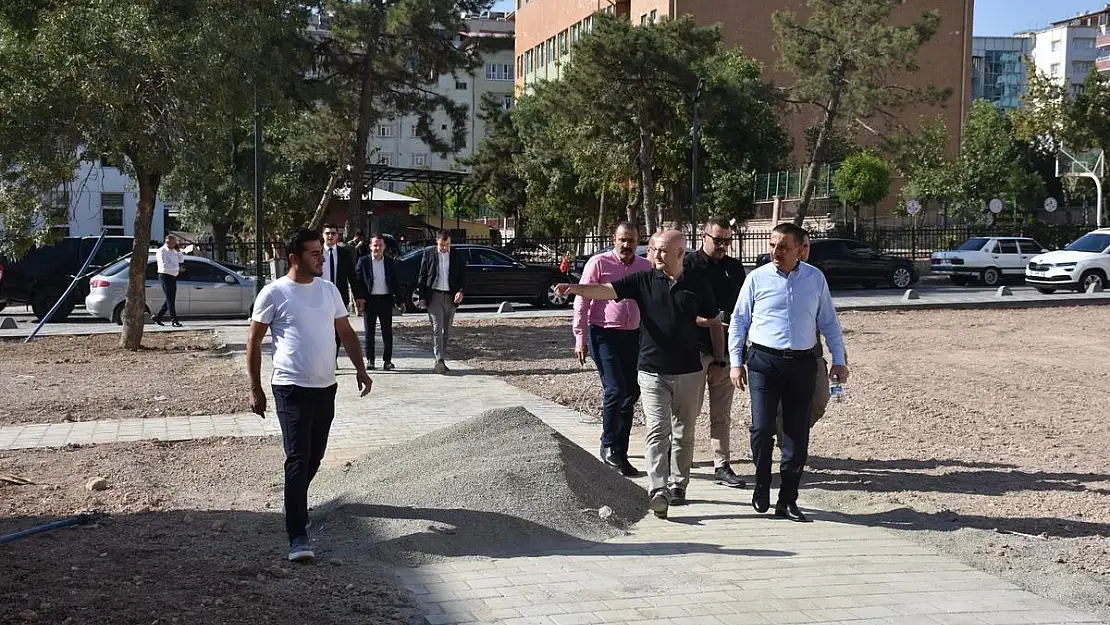 Vali/Belediye Başkan Vekili Hacıbektaşoğlu, Kentin Yeni Spor ve Altyapı Projelerini İnceledi