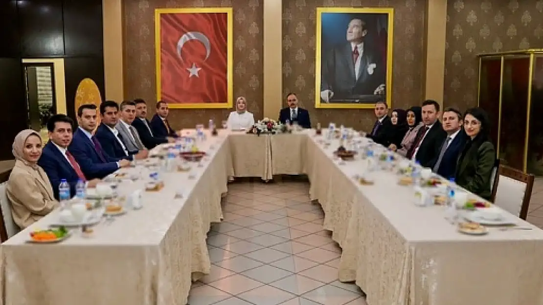 Vali Dr.Kemal Kızılkaya, Mülki İdare Amirleri ile İftar Programında Buluştu