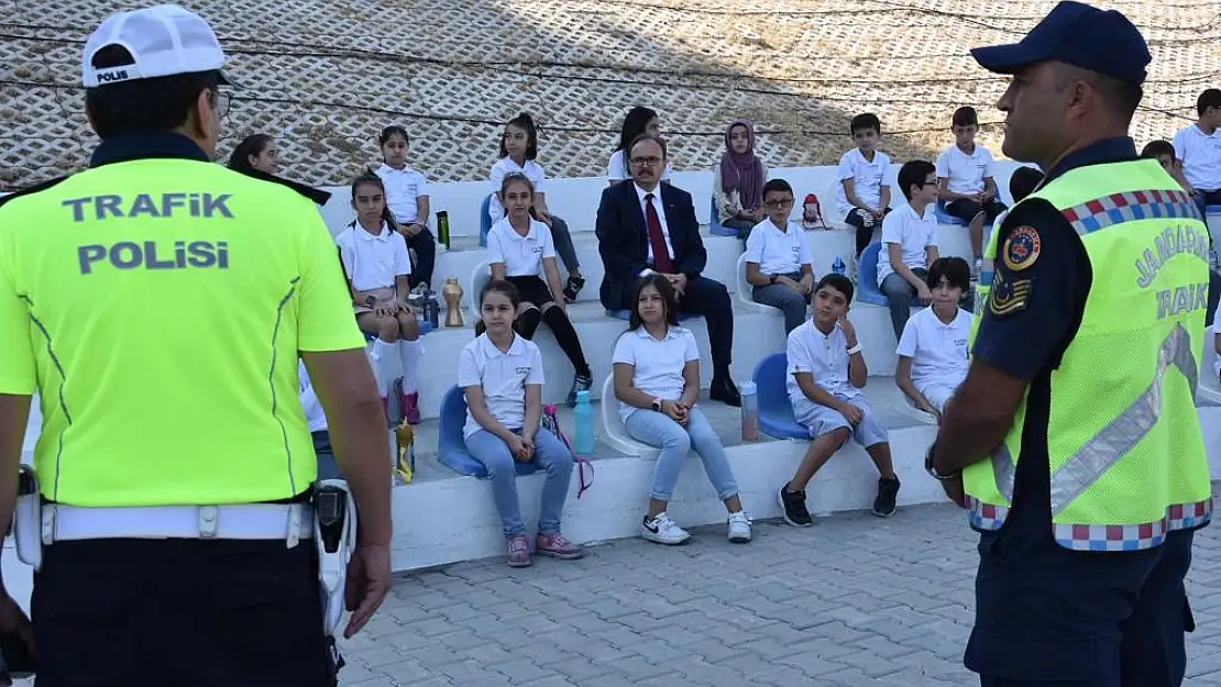 Vali Dr.Kemal Kızılkaya, 'Trafik Eğitim Parkını Ziyaret Etti