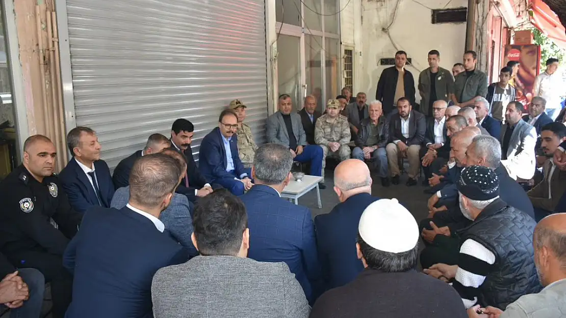 Vali Dr.Kızılkaya, Baykan'da Esnaflarla Görüştü