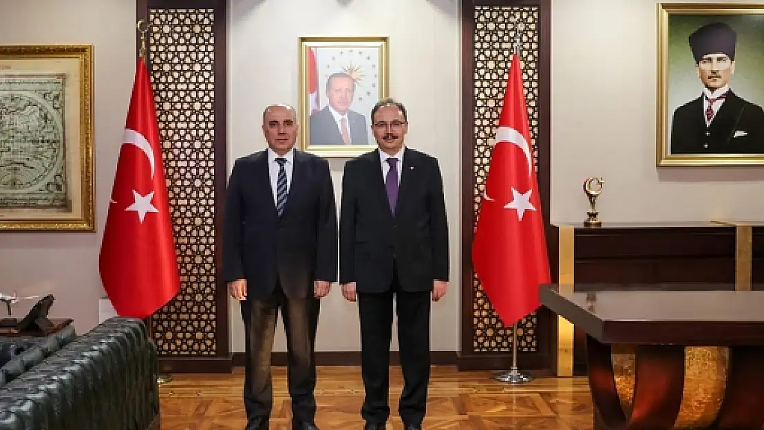 Vali Dr.Kızılkaya, Sanayi ve Teknoloji İl Müdürü Özel'i Makamında Kabul Etti