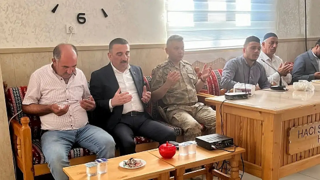 Vali Hacıbektaşoğlu, Garzan Çayında Boğulan Gencin Ailesine Taziye Ziyaretinde Bulundu