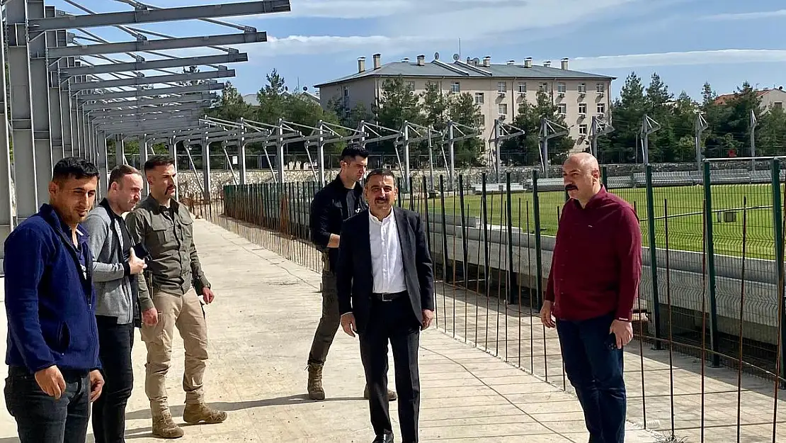 Vali Hacıbektaşoğlu, Yenileme Çalışmaları Devam Eden Atatürk Stadı'nda İncelemelerde Bulundu