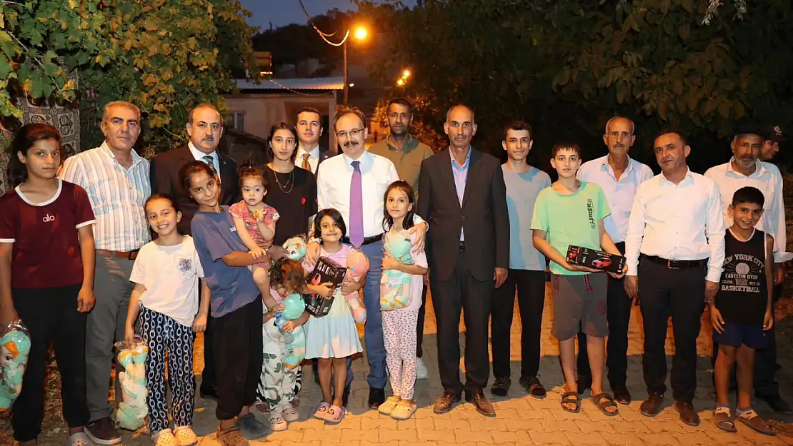Vali Kızılkaya, Çetinkol Köyü'nde Vatandaşlarla Buluştu