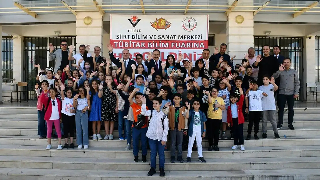 Vali Kızılkaya, TÜBİTAK 4006 Bilim Fuarları Açılışını Öğrenciler ve Öğretmenlerle Birlikte Yaptı