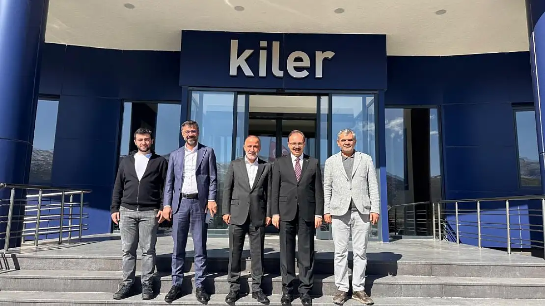 Vali Kızılkaya,Bitlis'te Kiler İplik Fabrikasında İncelemelerde Bulundu