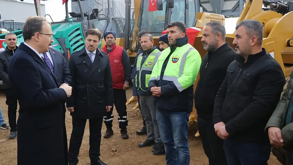 Vali Kızılkaya'dan 'Asfalt Plenti ve Taş Kırma Tesisine Ziyaret
