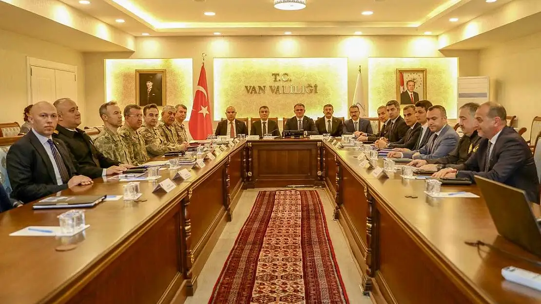 Van'da 'Düzensiz Göçle Mücadele Koordinasyon Toplantısı' Gerçekleştirildi