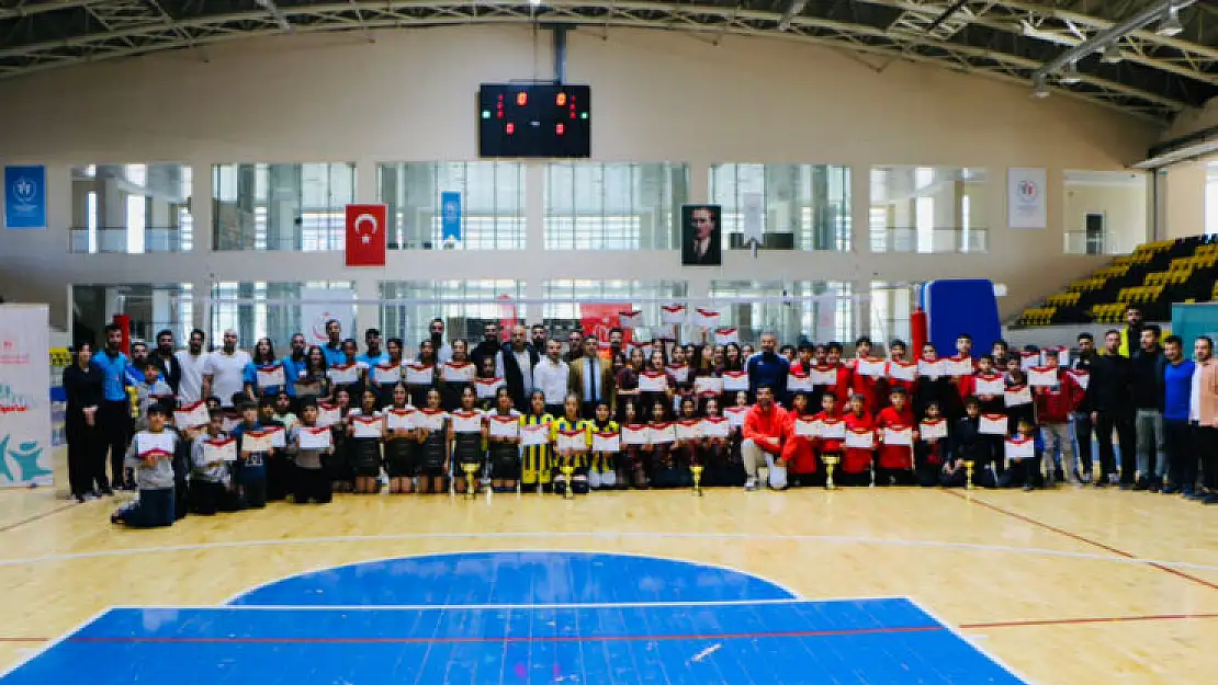 Voleybol Müsabakaları Son Buldu