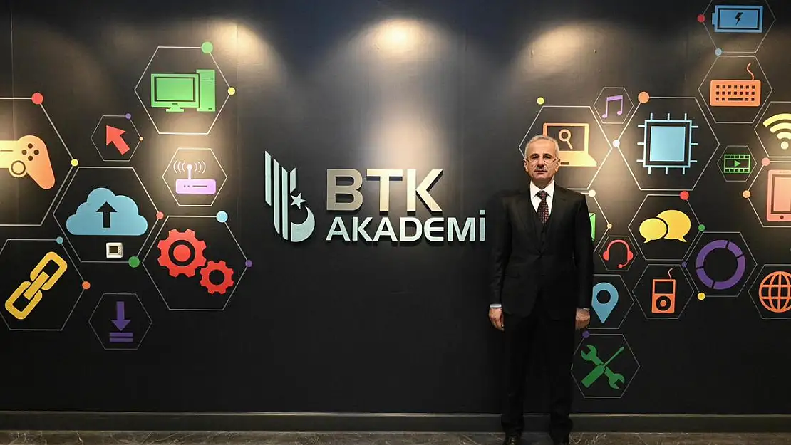 Yapay Zeka Eğitimleri Artık Cepte