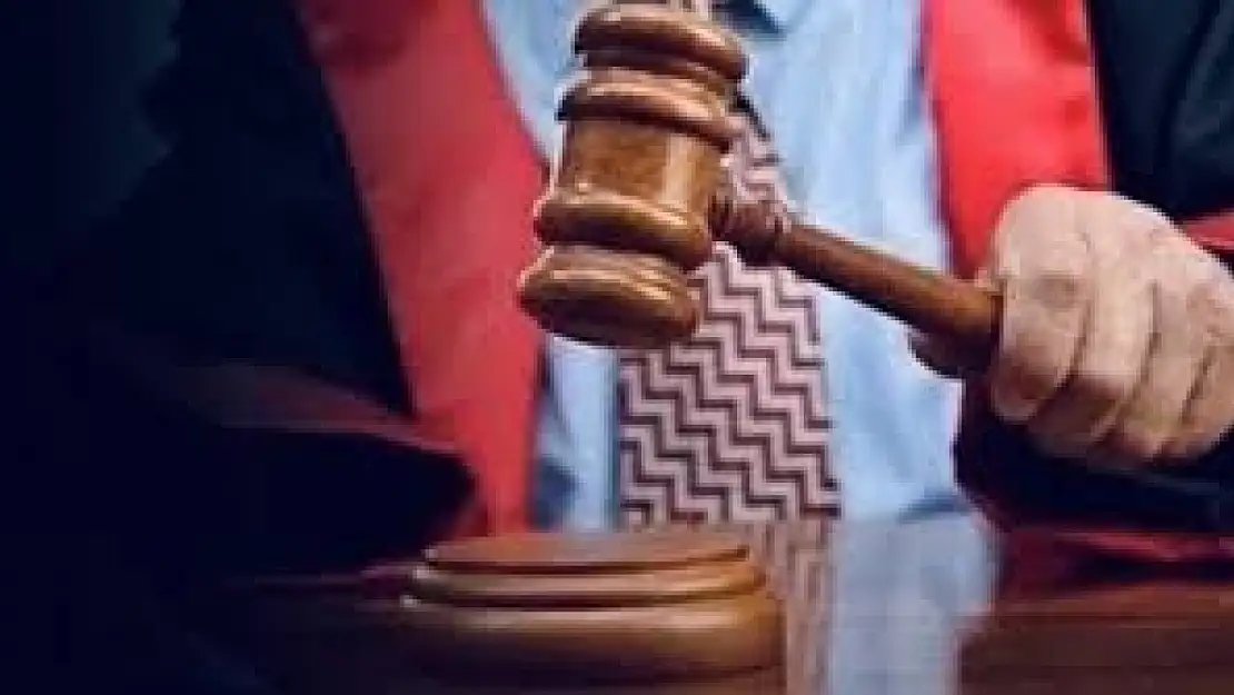 Yargıtay'dan 'Tam Kusurlu' Kararı: Düğün Merasimini Ağırdan Alan Kocaya 15 Bin Lira Manevi Tazminat