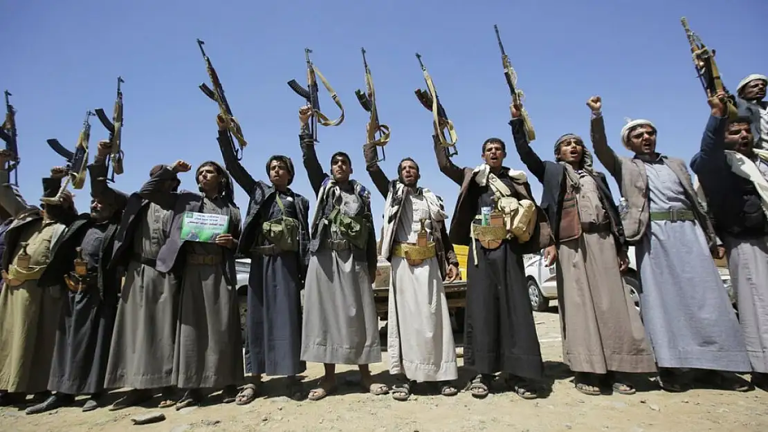 Yemen'den Savaş Sinyali: 'Gemilerinizi Kara Sularımızdan Çekin'
