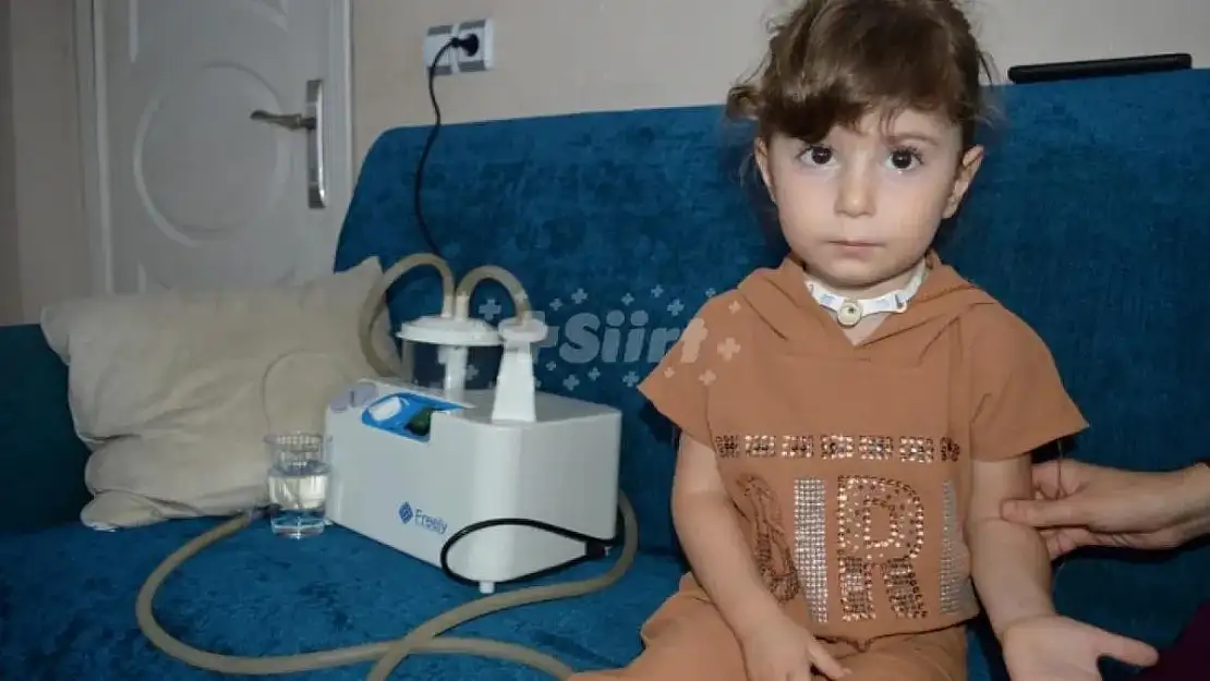 Yüksek Ateş Şikayetiyle Gittiği Hastanede Entübe Edilen Minik Nazlı İyileşmeyi Bekliyor!