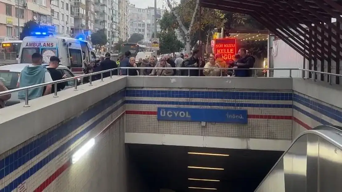 Yürüyen Merdiven Ters Yönde Hareket Etti 5 Kişi Yaralandı