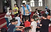 Siirt'te Yaz Kursu Öğrencilerine Dondurma Sürprizi