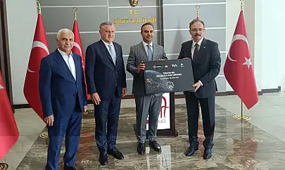 BAKANLAR KACIR VE BAK SİİRT'TE