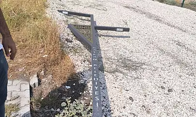 Baykan'da Parklara Zarar Verilmesi Tepki Çekti