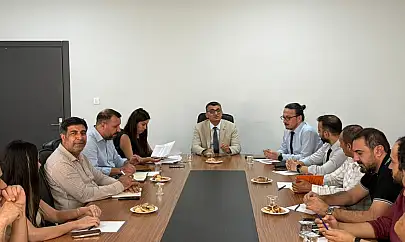 Siirt'te Sağlık Yönetimi Zirvesi: ''Sağlıkta Değişim ve Güç Birliği'' Adımı