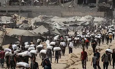 İsrail'in 'Taktiksel Ara' Açıklaması Sonrası Gazze'ye Yardım Girişleri ve Çatışmalar Sürüyor