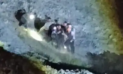 Kayalıktan Düşen Çocuk Hastaneye Kaldırıldı