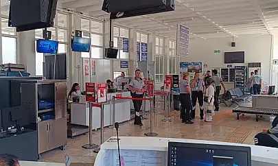 Siirt Havalimanı'nda 1 Dakikalık Gecikme Mağduriyeti! Vatandaşa Kötü Muamele İddiası