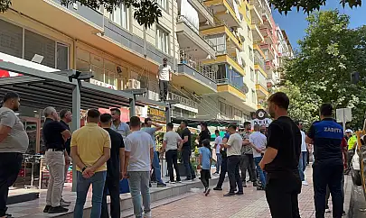 Siirt'te Esnaf ile Zabıta Arasında 'Çatı' Gerginliği: ''Sadece Bizim Dükkan Hedef Alınıyor''
