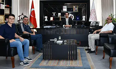 Siirt'te Türkiye Birincileri Makamda Ödüllendirildi