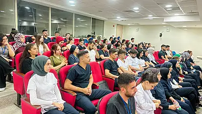 Siirt Eğitim ve Araştırma Hastanesi'nde Stajyerlere 'İş Başı Uyum Eğitimi' Verildi
