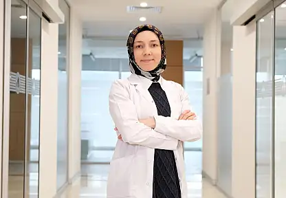 Şeker, Yetişkinlerde de Ağız ve Diş Sağlığını Tehdit Ediyor!
