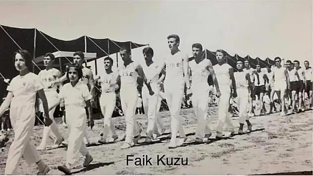 1963 Yılından 19 Mayıs Kutlamalarına Ait Nostaljik Siirt Fotoğrafları Ortaya Çıktı