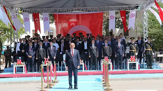 30 AĞUSTOS ZAFER BAYRAMININ 100. YILI TÜRKİYE GENELİNDE VE İLİMİZDE ETKİNLİKLERLE KUTLANDI