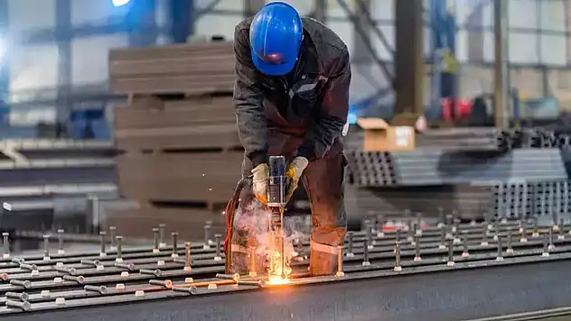 600 Bin Kamu İşçisi İçin İlk Zam Teklifi Açıklandı: Sendikalardan Tepki Büyük