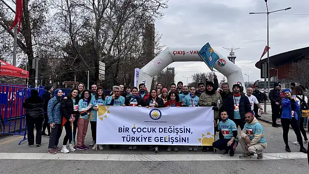89. Büyük Atatürk Koşusu'nda TEGV'in Kampanyasıyla 163 Çocuğa Eğitim Desteği Sağlandı