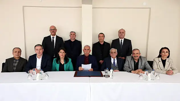 Abdullah Öcalan'ın 'PKK'ya Silahları Bırakın' Çağrısı İlimizde ve Bölgemizde Büyük Bir Memnuniyetle Karşılandı