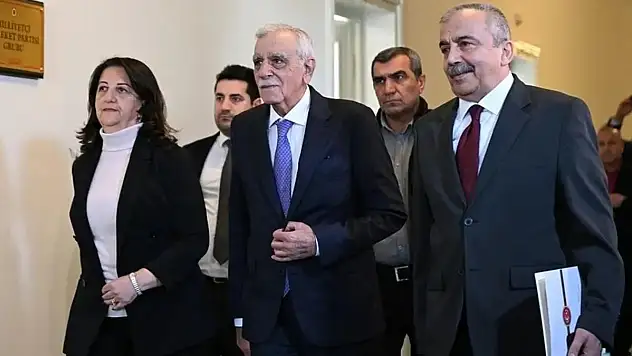 Ahmet Türk: İmralı'dan Silah Bırakma Çağrısı Gelebilir