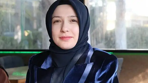 AK Parti Siirt Kadın Kolları Başkanı Av.Betül Tuğba Mavi'nin Basın Açıklaması (VİDEOLU)