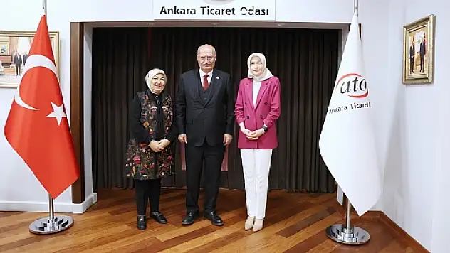 AK Parti Siirt Kadın Kolları Başkanı Mavi'den ATO Başkanı Baran'a Ziyaret