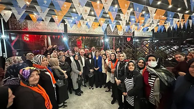 AK Parti Siirt Kadın Kolları Seçim Lokalinin Açılışı Yapıldı